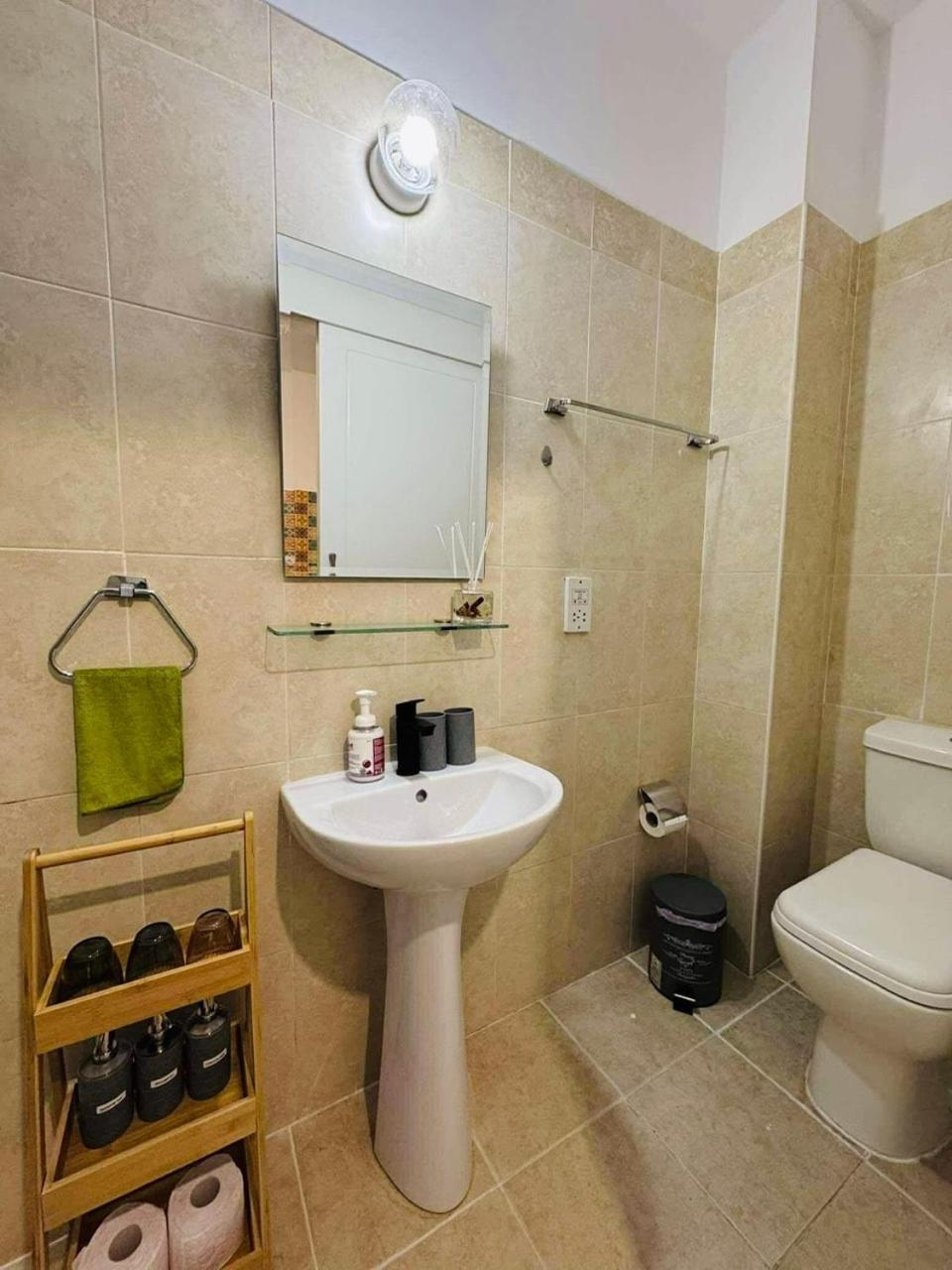 Cozy With Pool,great For Couples & Families, Center *